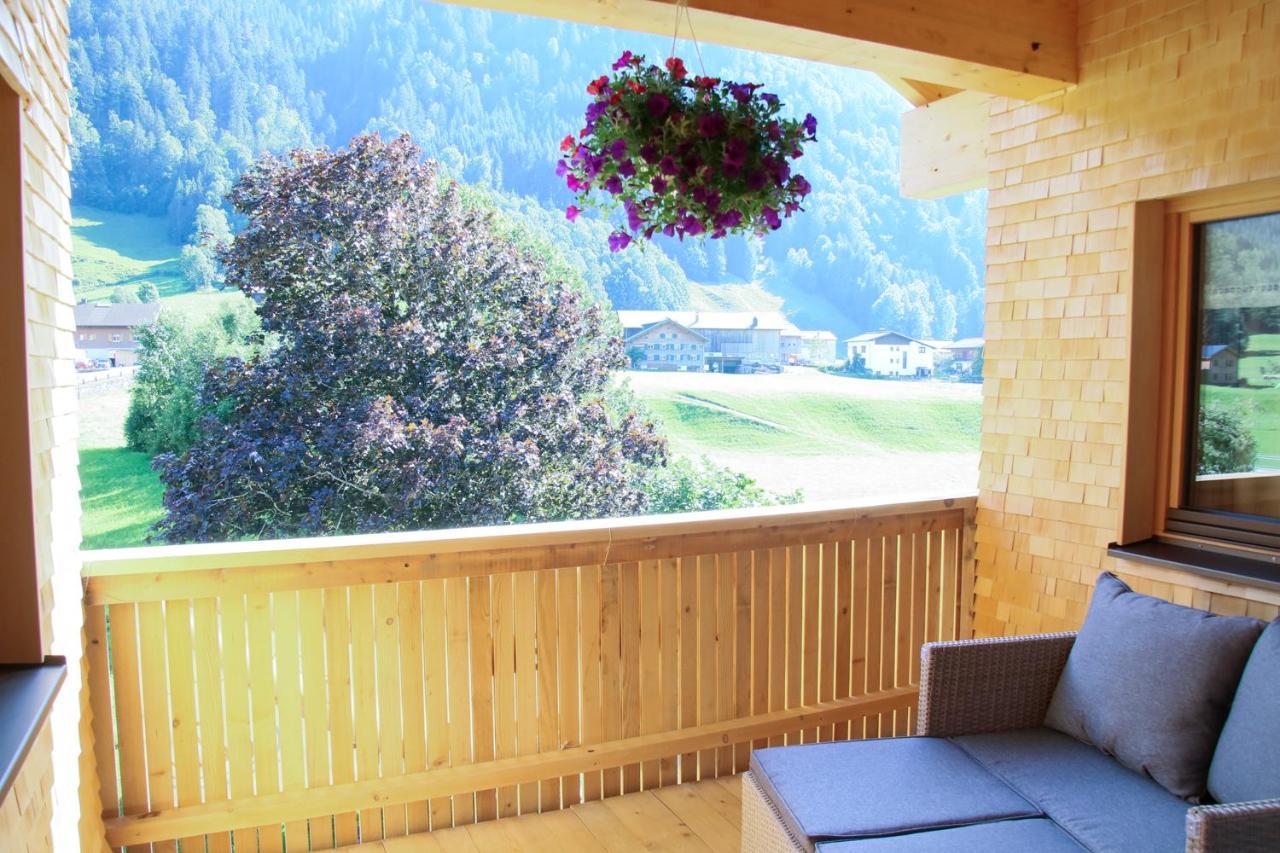 Апартаменты Haus Bergquell Au (Vorarlberg) Экстерьер фото